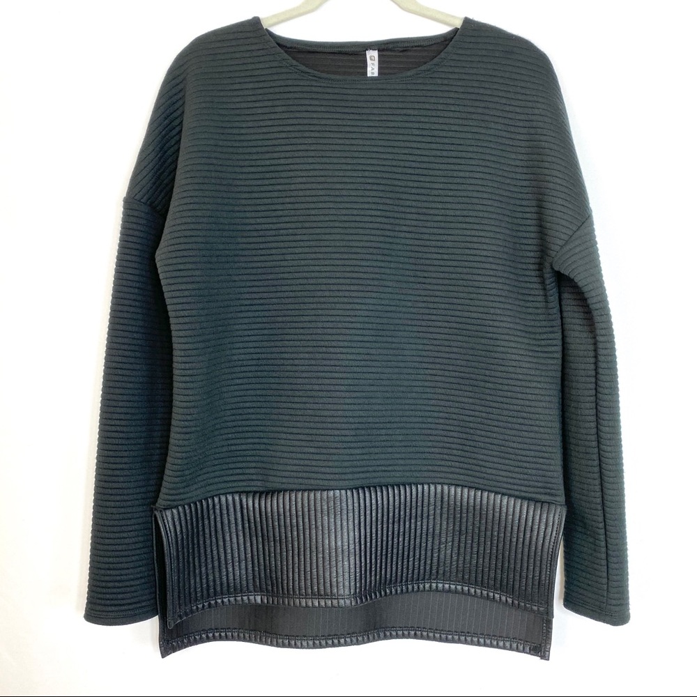 ♦️SOLD♦️Fabletics Bre Long-Sleeve Tunic - Picture 2 of 5